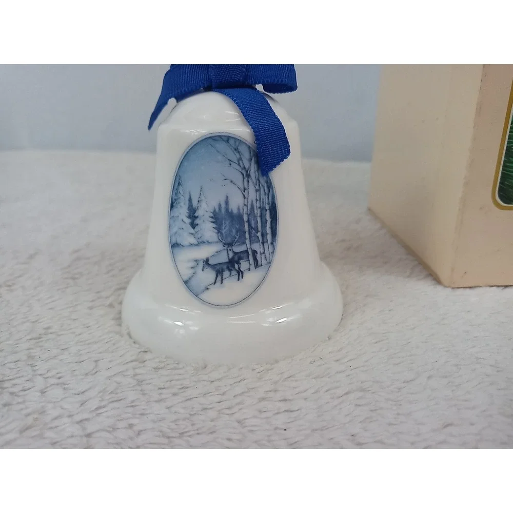 Vintage Hallmark Ceramic Bell Ornament 10 Years Together 1984‎ Christmas Bell - Picture 3 of 11